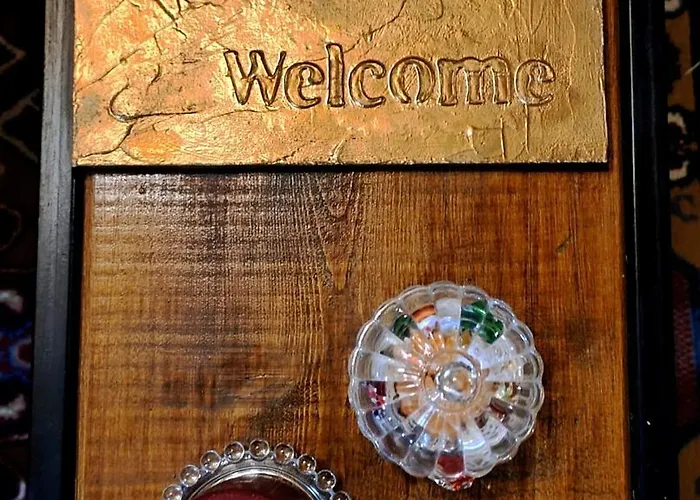 το πέτρινο σπιτάκι * 特里卡拉